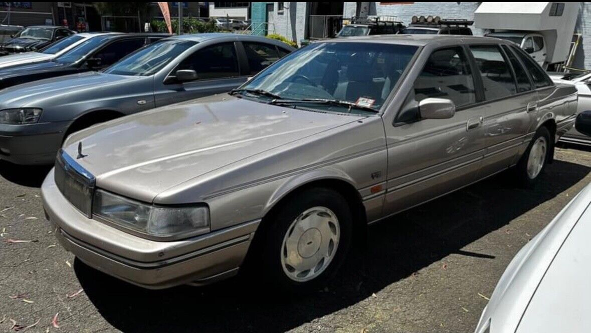 1994 Ford Fairlane LTD V8