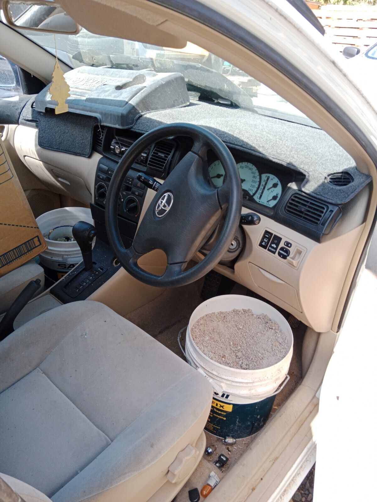 2002 Toyota Corolla White auto Sedan