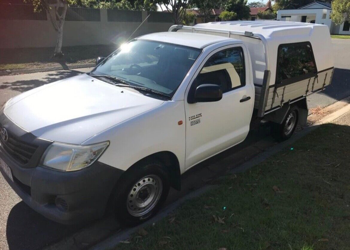 2013 toyota hilux manual workmate