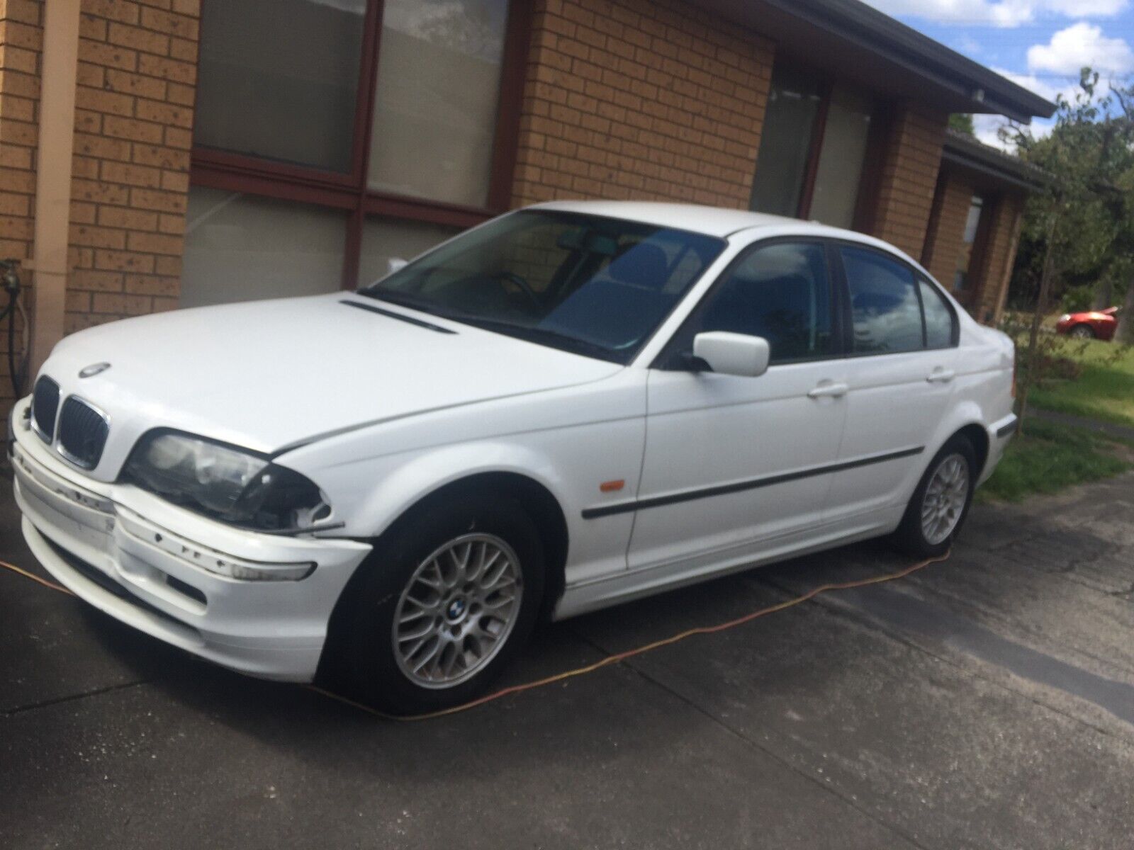 BMW 318i