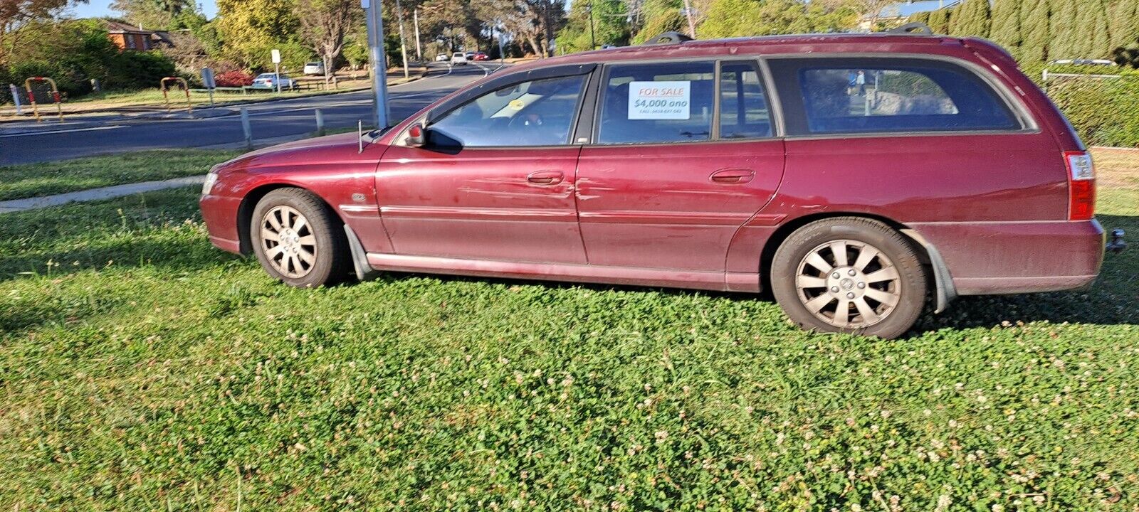 car holden station wagon 2004