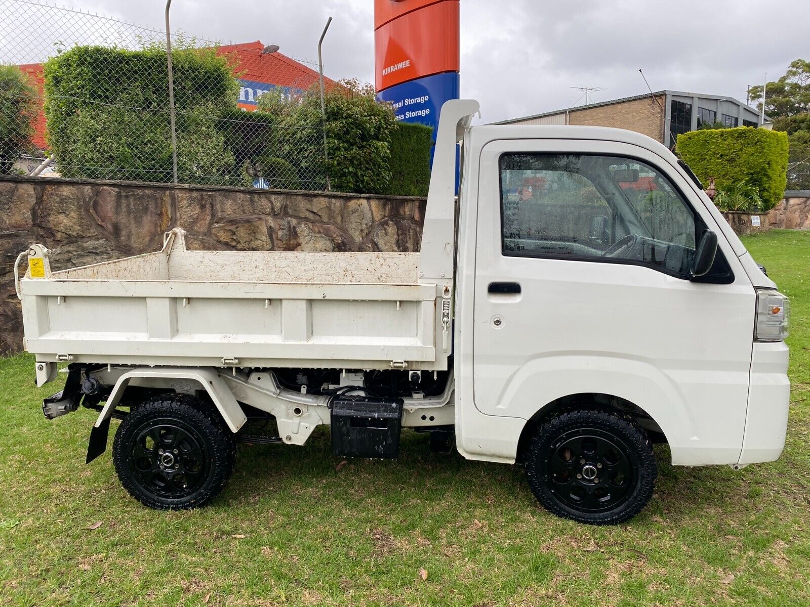 Daihatsu Hi-Jet Heavy Duty Tipper, PTO, Manual, 4x4, HI/LO Rear Diff Lock