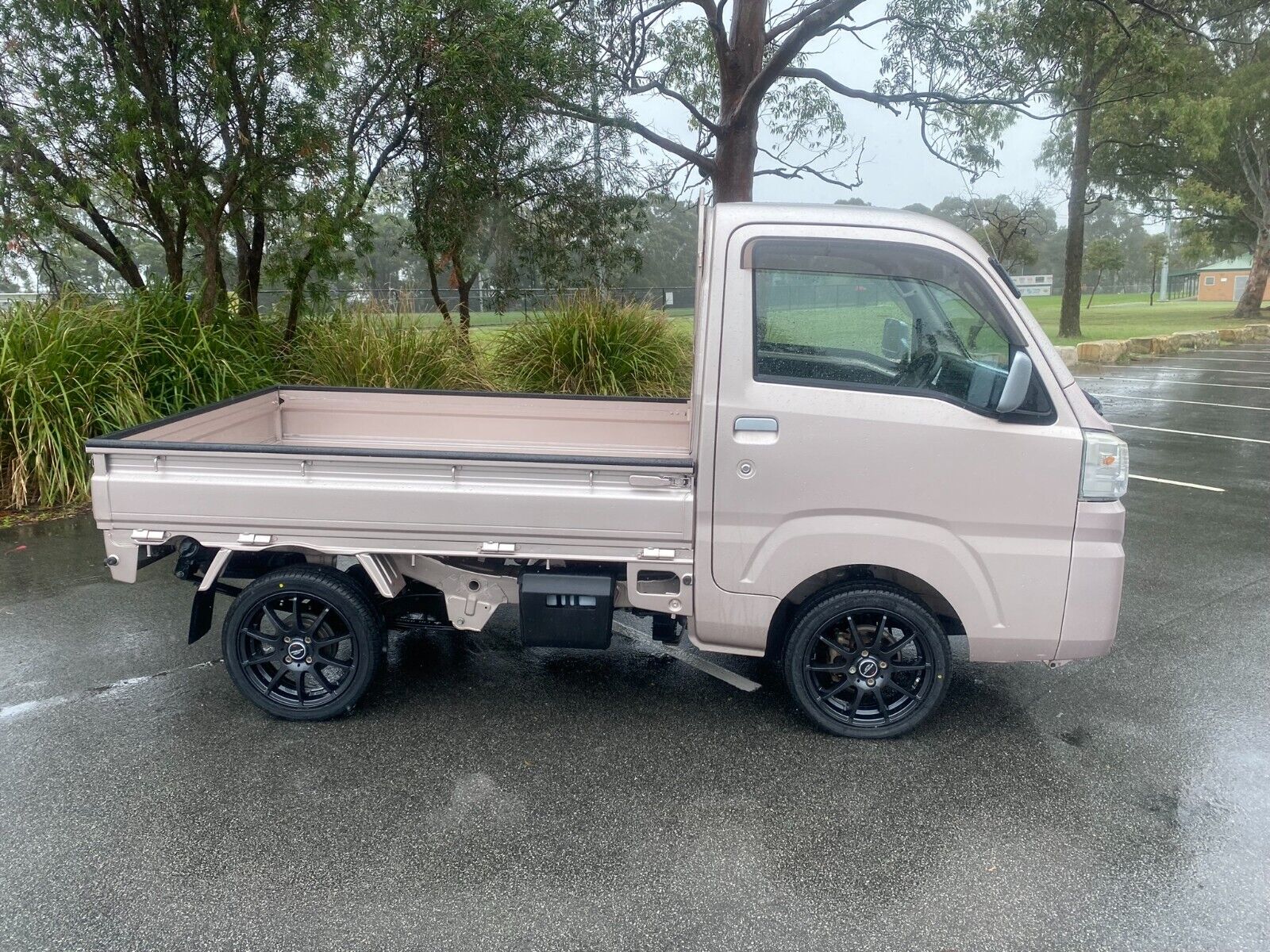 Daihatsu Hi-Jet S500 2016 2WD 5 Speed 21,xxxKM