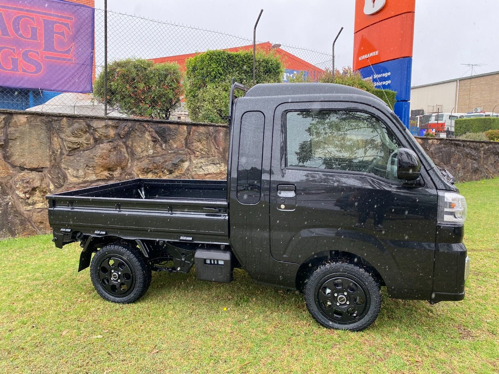 DAIHATSU HIJET 2023 NEW 4X4 5SPEED HI/LO REAR DIFF LOCK FULL OPTIONS