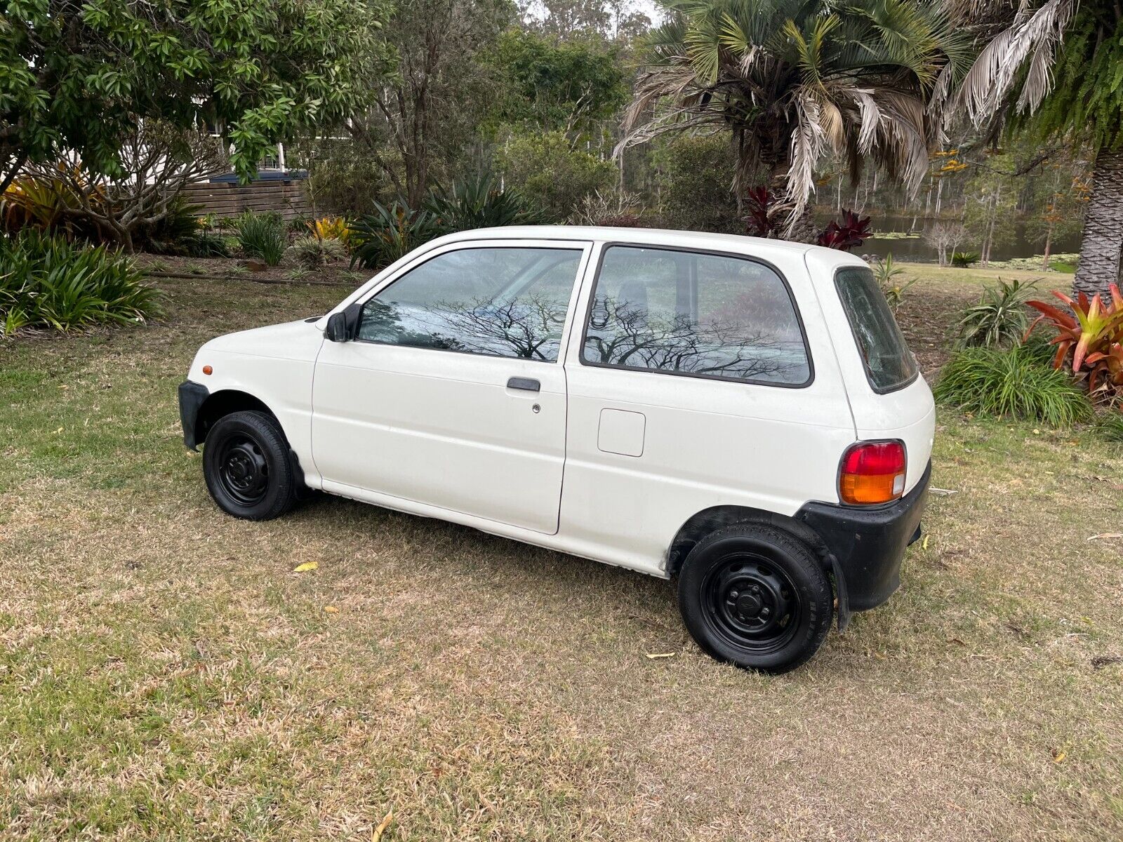 Daihatsu Mira Handivan