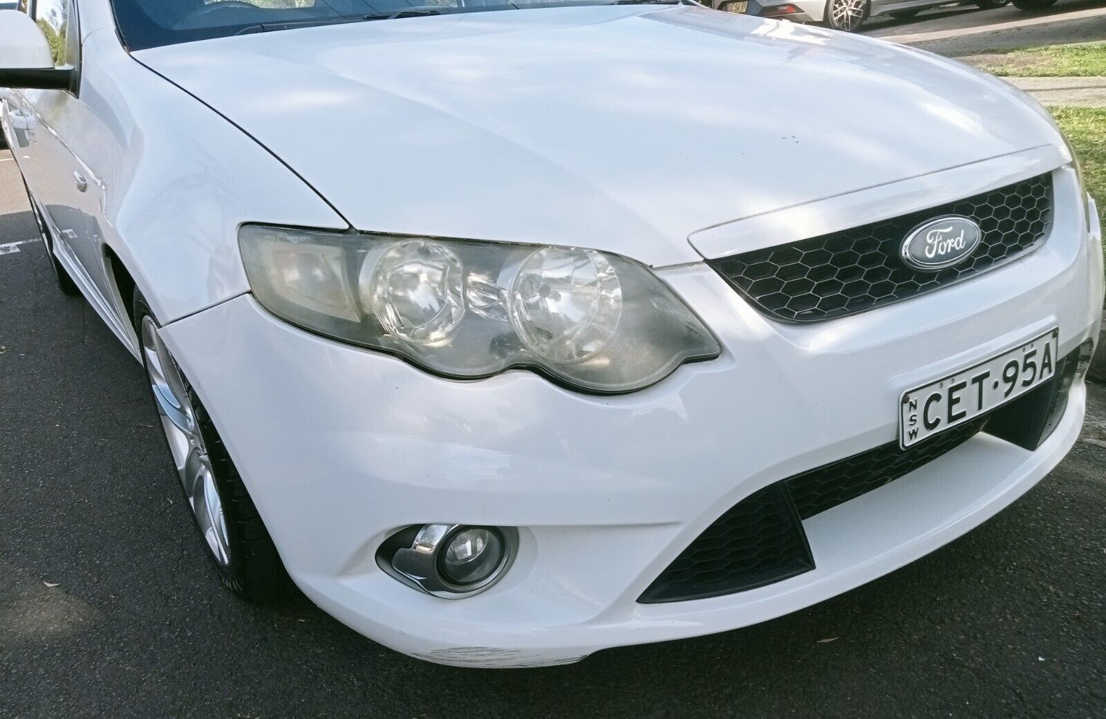 FORD Falcon  2010 XR6  / Odo: 106,000kms / Auto / 6 months renewal registration