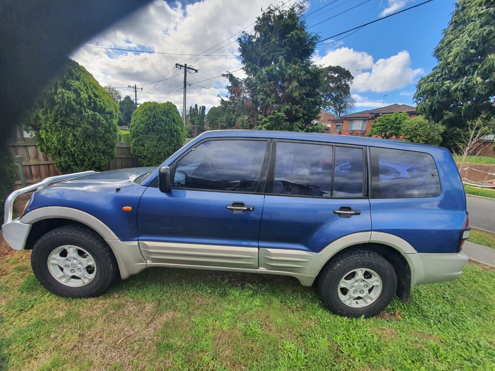 MITSUBISHI PAJERO NM 2000 MODEL V6 PETROL