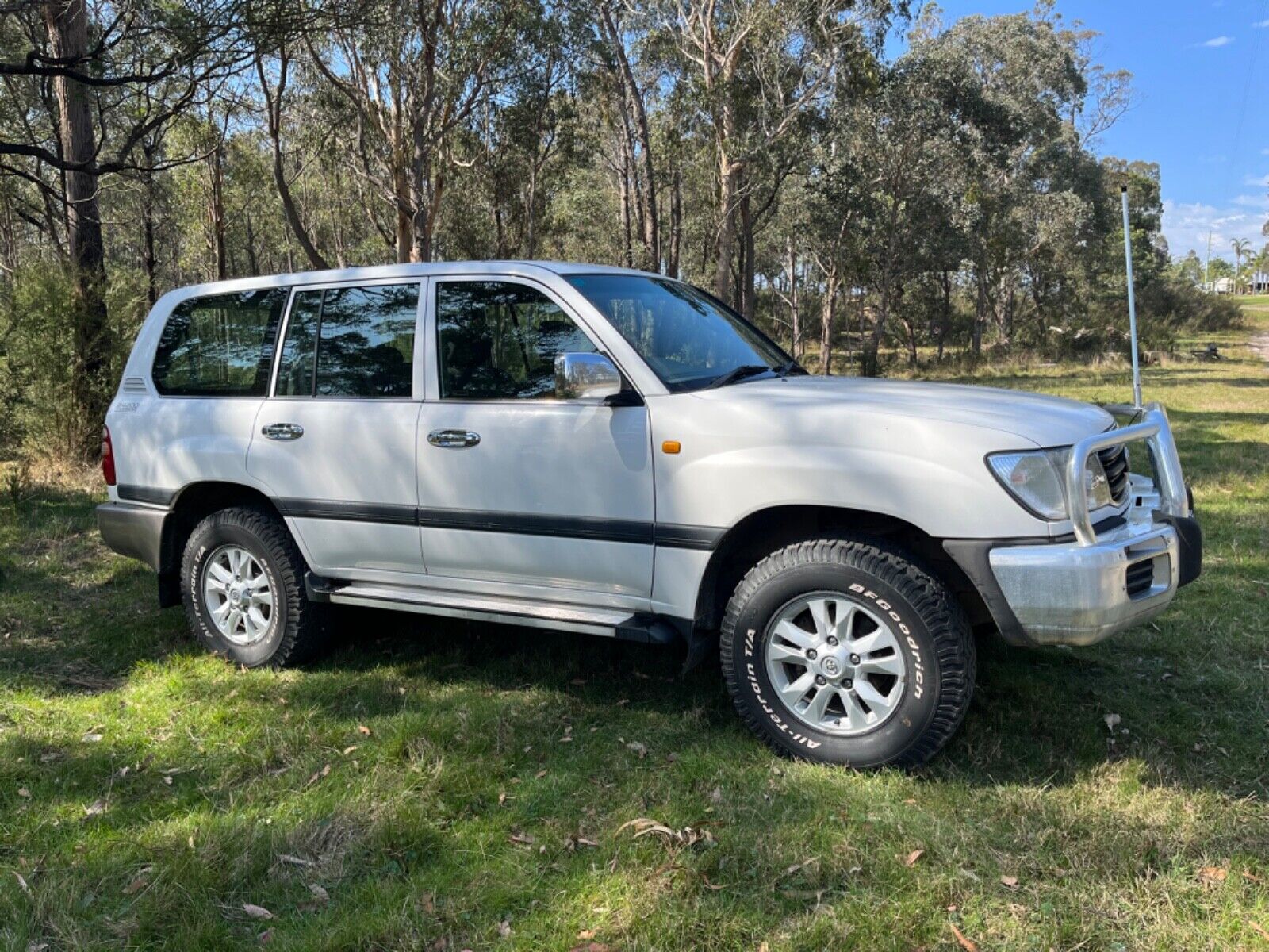 Toyota landcruiser 100 series turbo diesel hdj100 1HD-FTE manual wagon