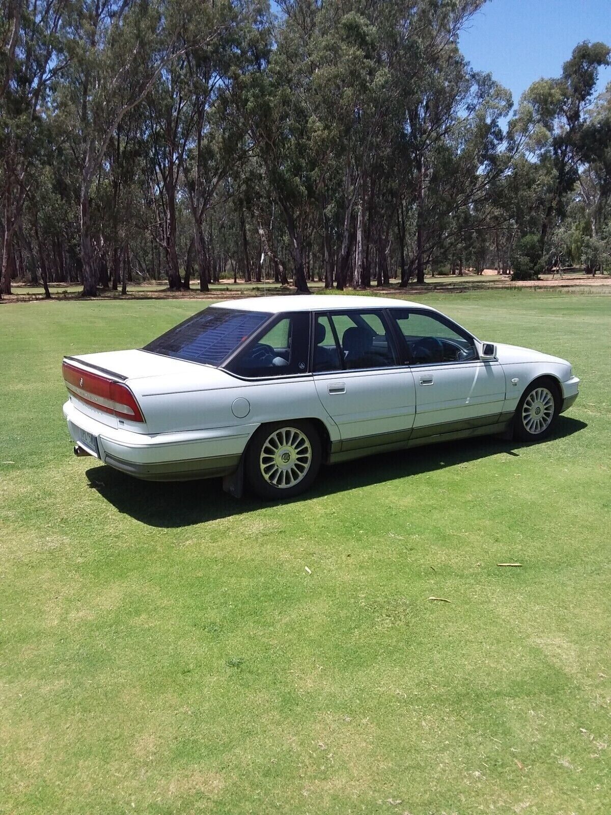 V8 Holden Statesman 185i series 2