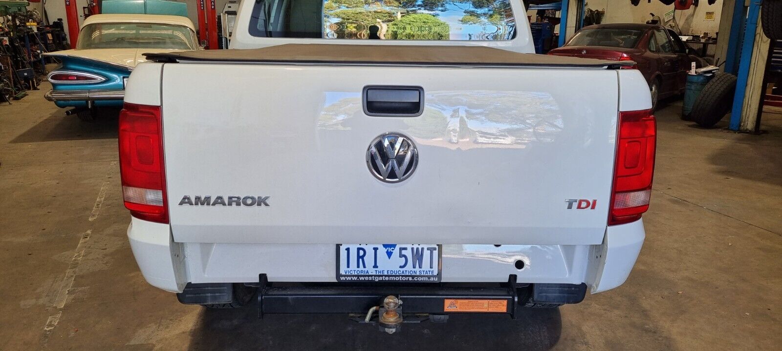 VOLKSWAGEN AMAROK 2017 4X2 MANUAL TWIN CAB UTE